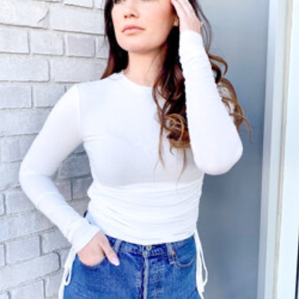 Side tie tee